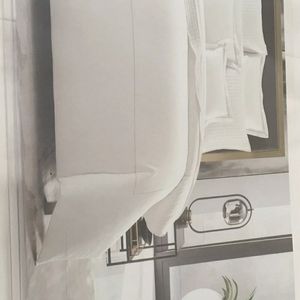 Twin comforter cover  white silver line pre-owned